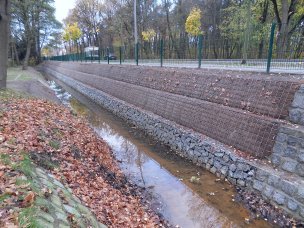 Calau, Instandsetzung Grabenbschung mit Gabionen